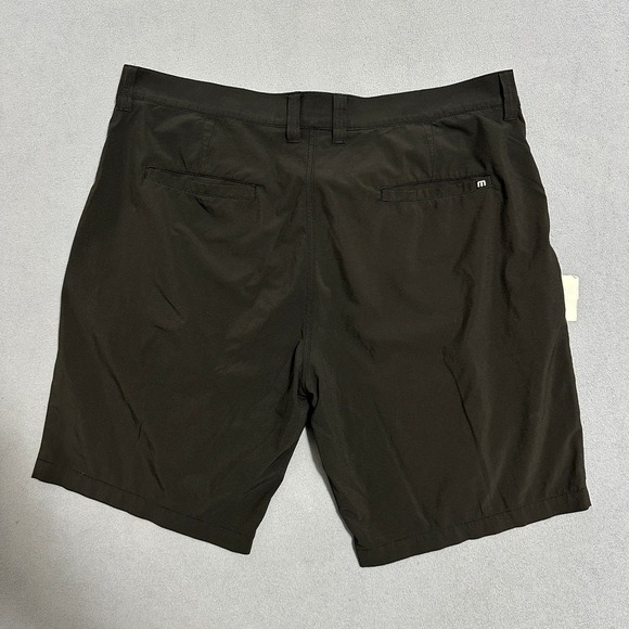 Travis Mathew Golf Short Performance Stretch Regular Fit Black Gray Mens Size 38 - Picture 2 of 14